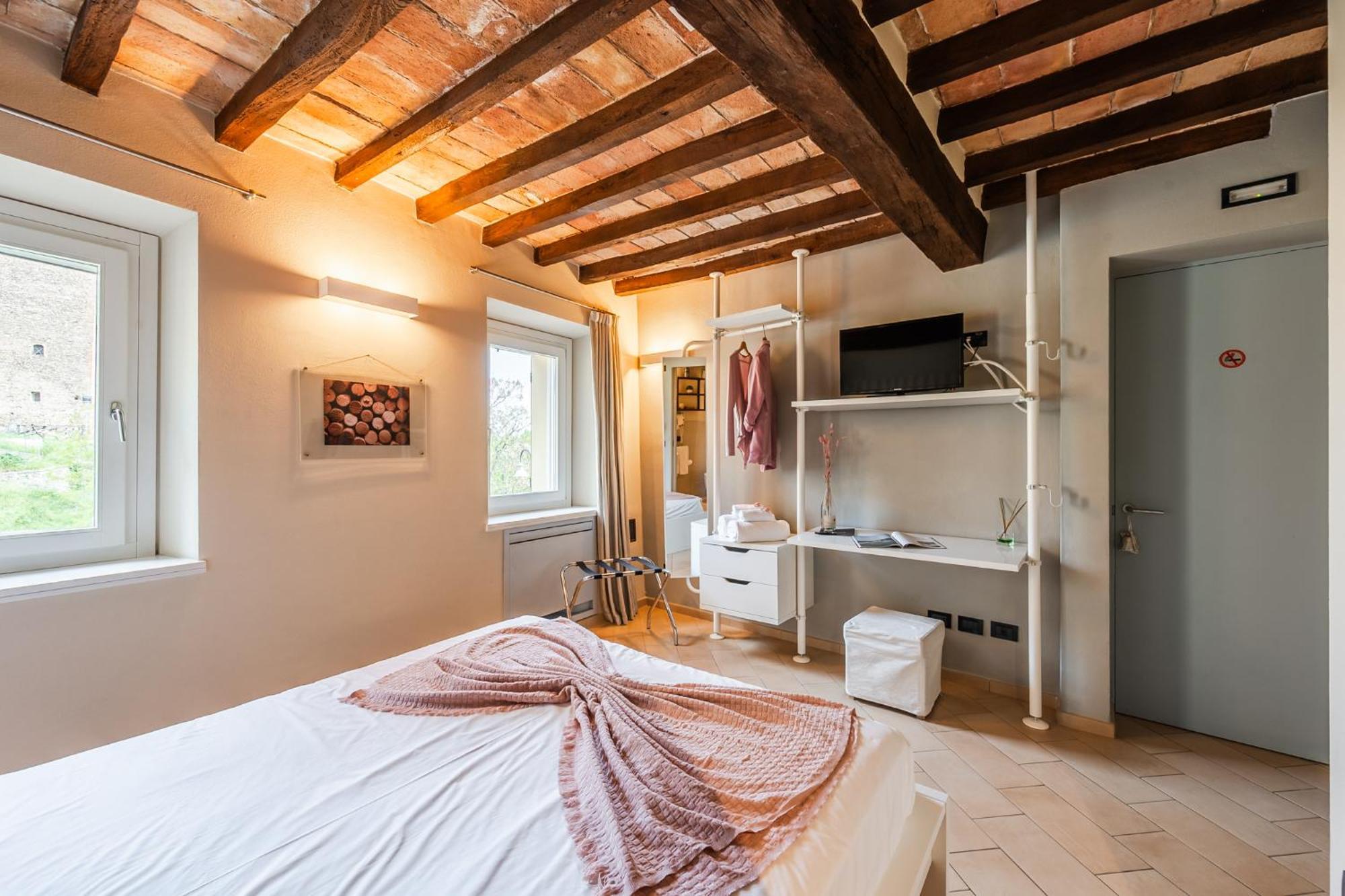 Emilio'S Rooms كاستلفترو دي مودينا المظهر الخارجي الصورة